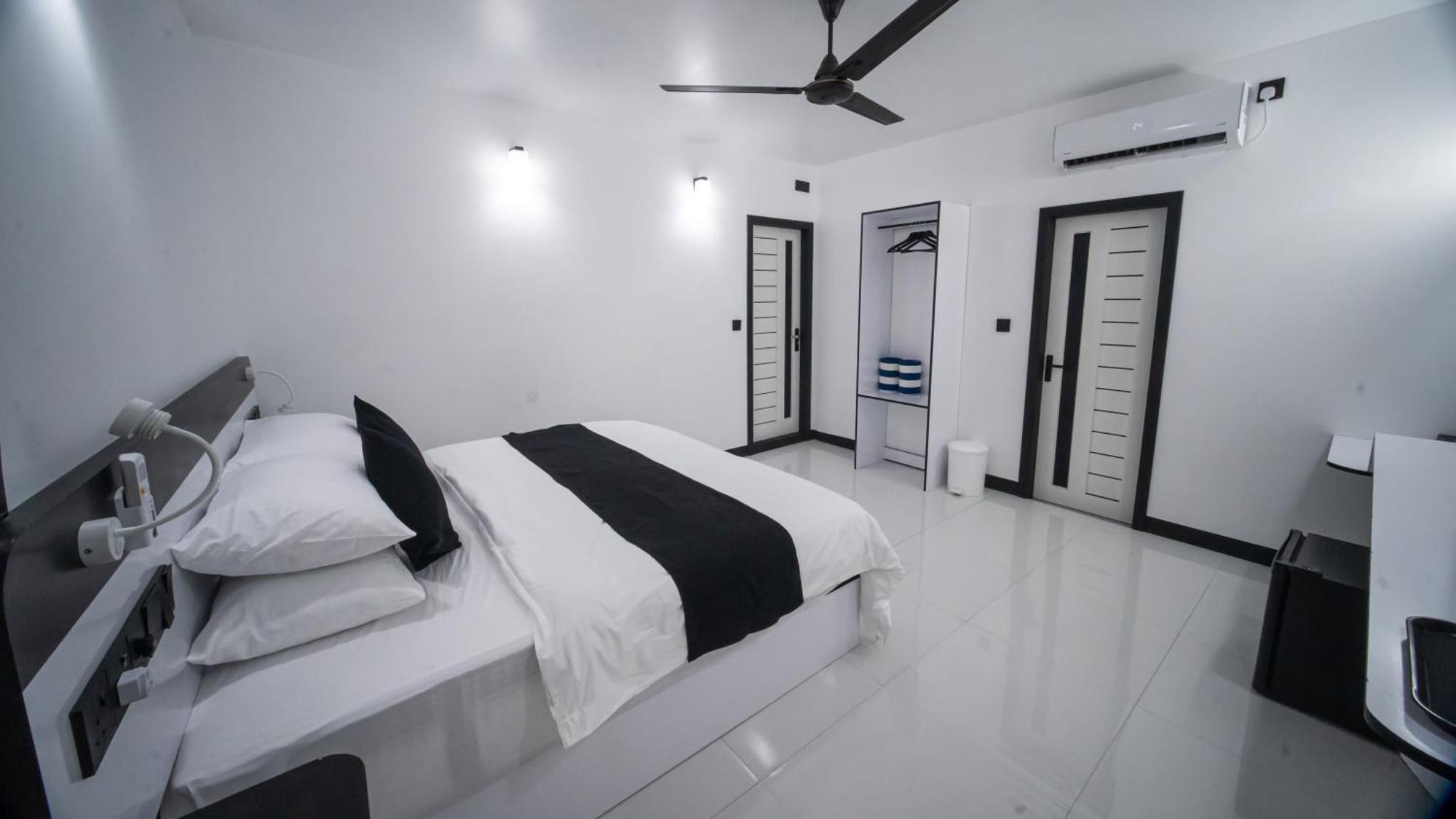 Sunset Beach Stay At Mathiveri Esterno foto